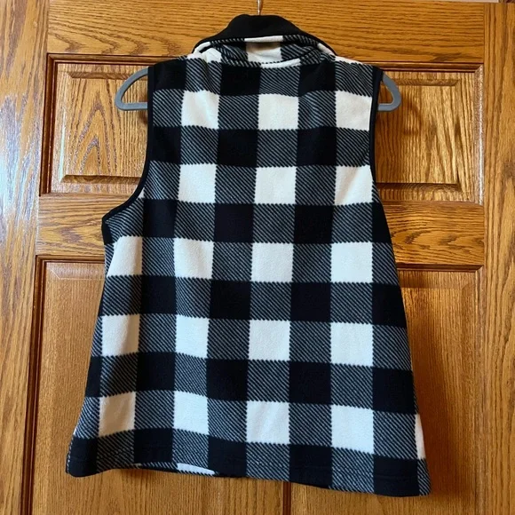 Chaps black and cream checkered fleece vest. Full zip front. EUC. Size large. - Picture 2 of 6